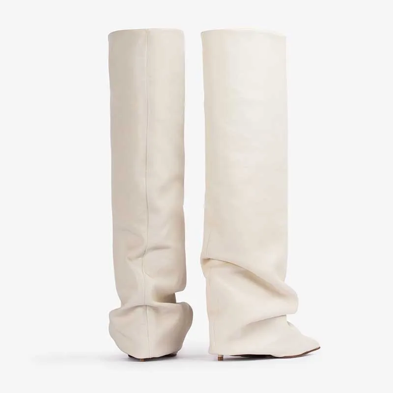 Siyah Sivri Uçlu Pileli Rahat  - Women'S Fashion Trousers incelemesi ve fiyatı