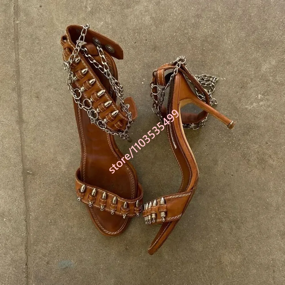 Yeni Podyum Mermi Zincir Roma  - Women'S Fashion Summer 2025 incelemesi ve fiyatı